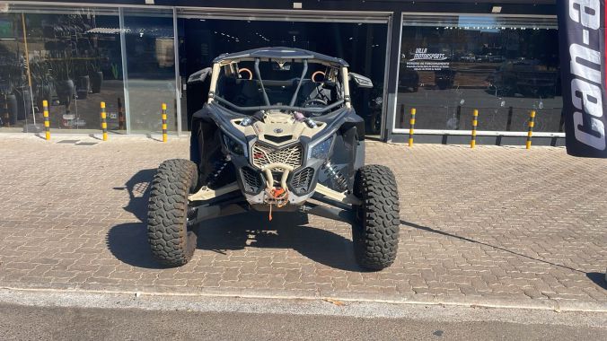 02 Maverick X3 XRC