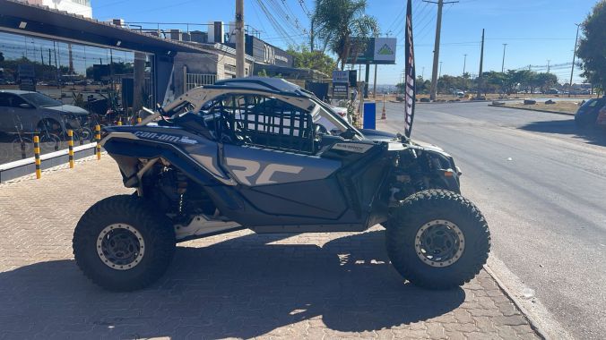 03 Maverick X3 XRC
