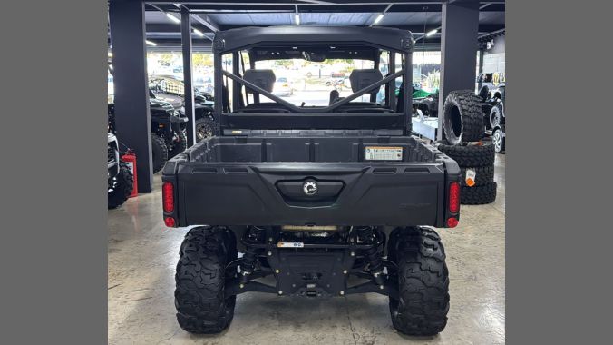 04 Can Am Defender DPS HD7 2024
