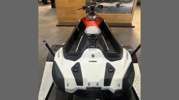 03 Sea Doo Spark Trixx 1 UP 2024